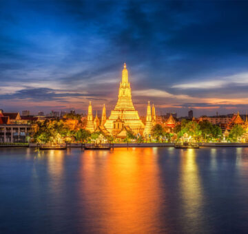 https://greeksalad.eu/wp-content/uploads/2021/02/1177404879-sunset-city-skyline-at-Wat-Arun-temple-and-Chao-Phraya-River-Bangkok-360x340.jpg